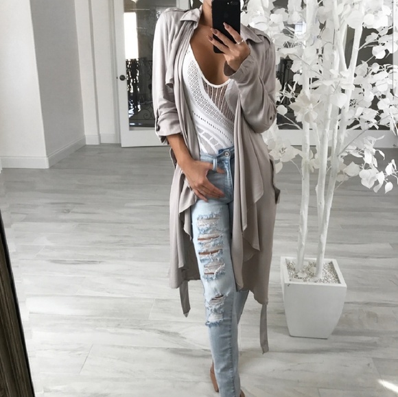 Tucker Light Wash Destroyed Denim - Picture 4 of 5